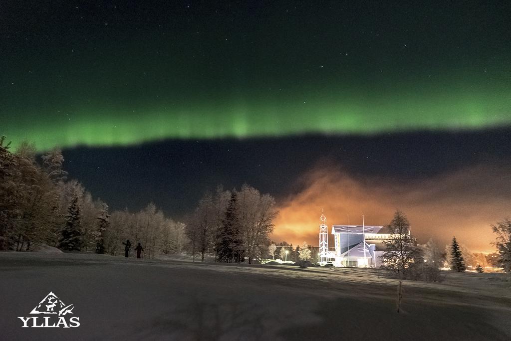 Yllaeksen Yoepuu Villa Akaslompolo Luaran gambar