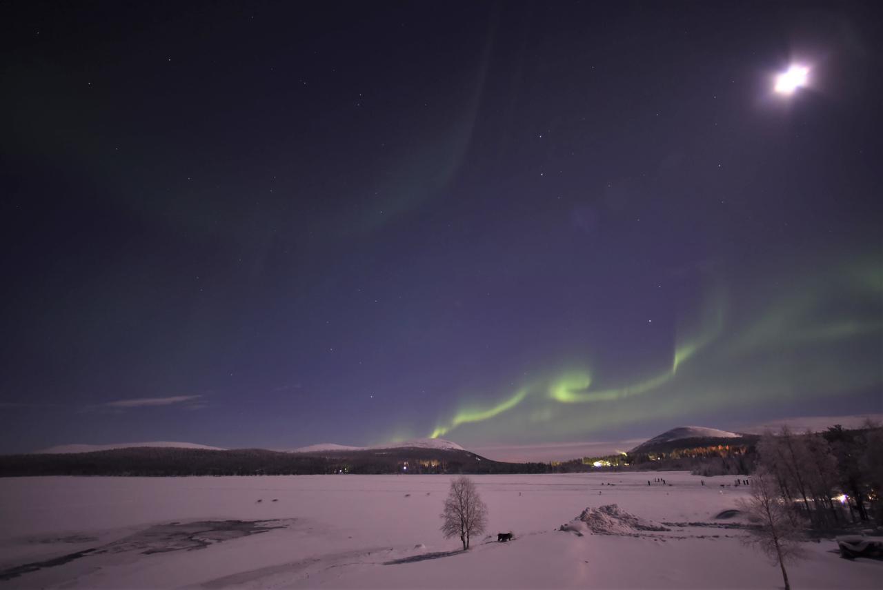 Yllaeksen Yoepuu Villa Akaslompolo Luaran gambar
