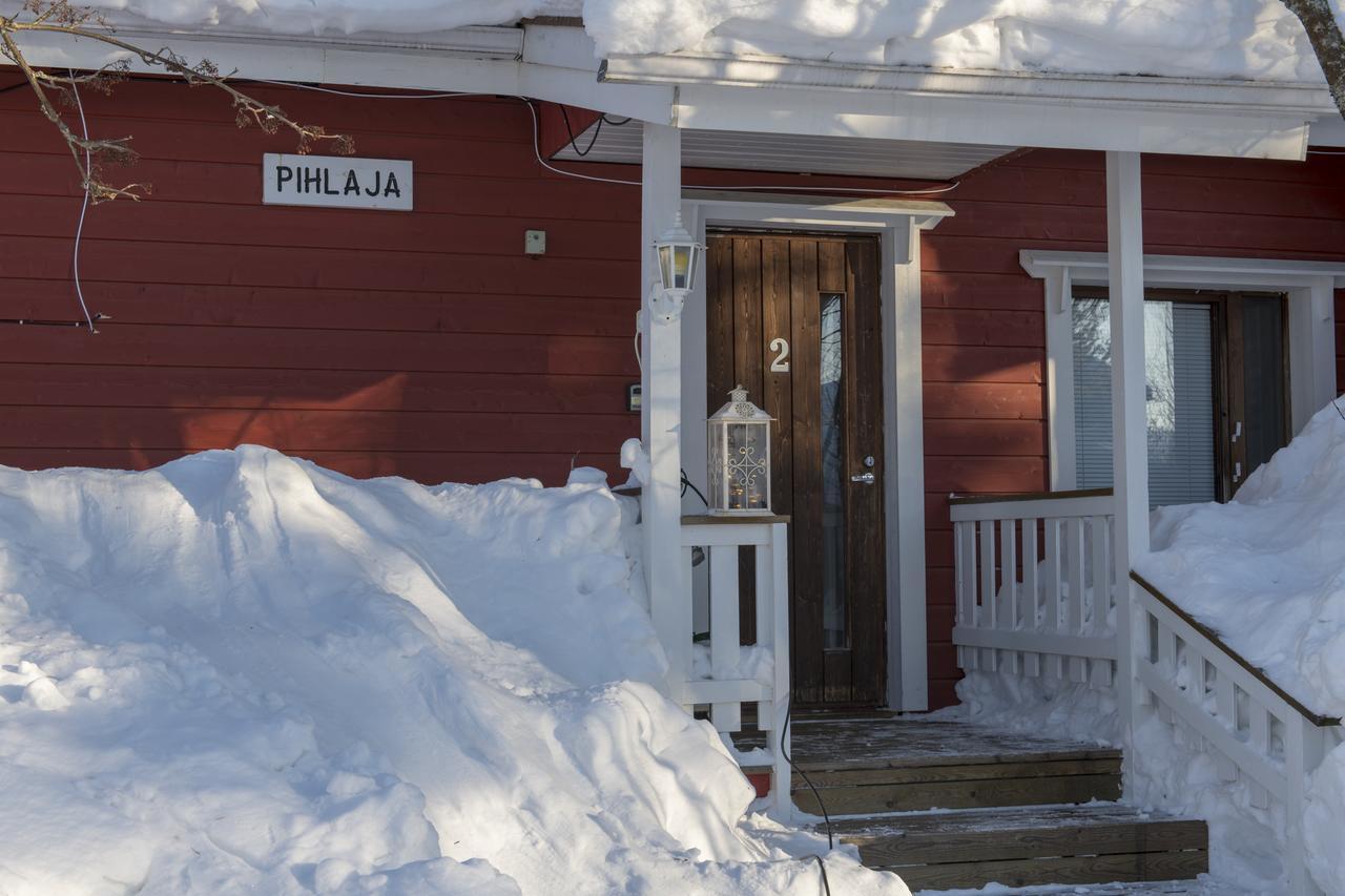Yllaeksen Yoepuu Villa Akaslompolo Luaran gambar