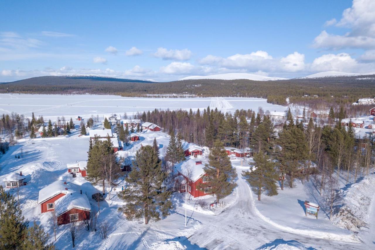 Yllaeksen Yoepuu Villa Akaslompolo Luaran gambar